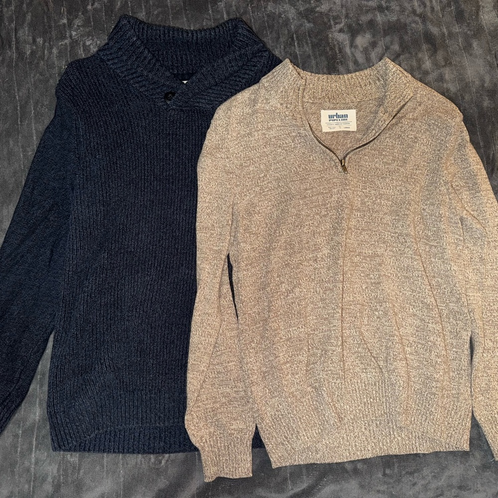 Lot of 2 Men's Sweaters